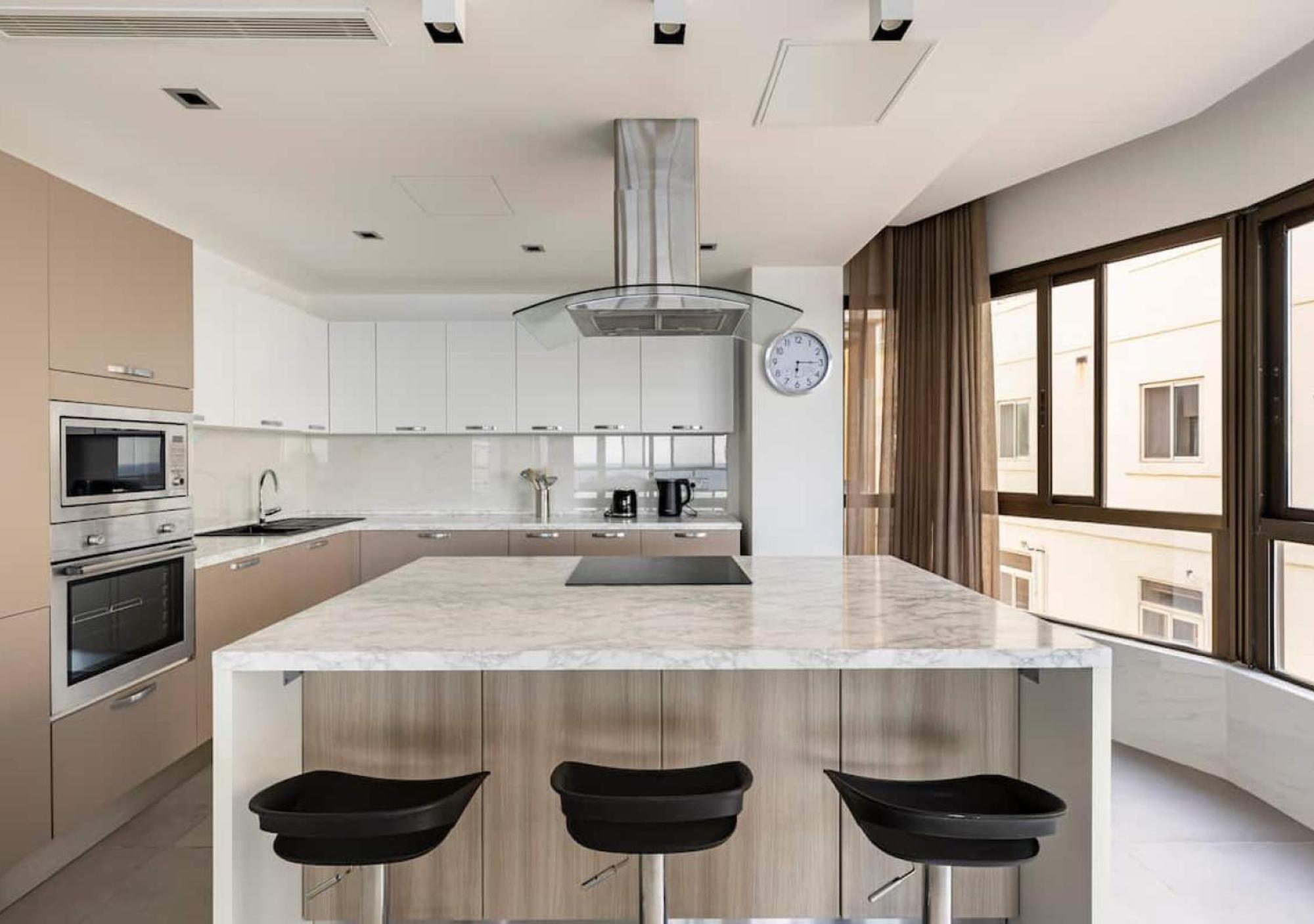 Sea View Luxury Haven Living & 3Bedrooms Seafront 슬리에마 외부 사진