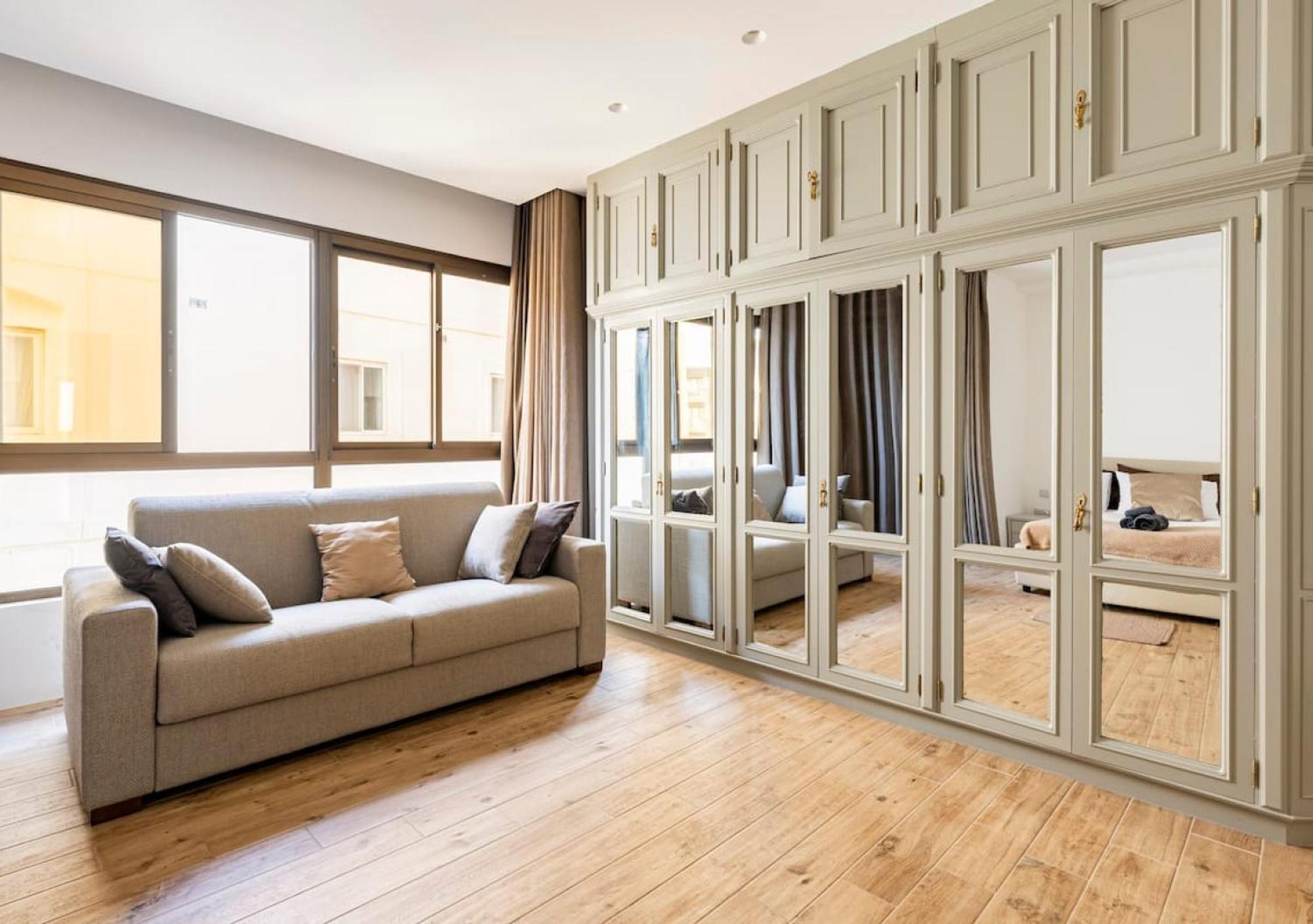 Sea View Luxury Haven Living & 3Bedrooms Seafront 슬리에마 외부 사진